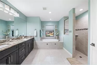 534 SE 1st Ter, Cape Coral, FL 33990 - Photo 18