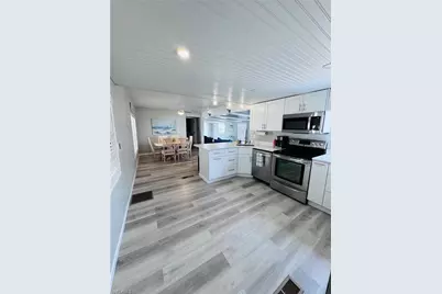 11321 Bougainvillea Ln, Fort Myers Beach, FL 33931 - Photo 6
