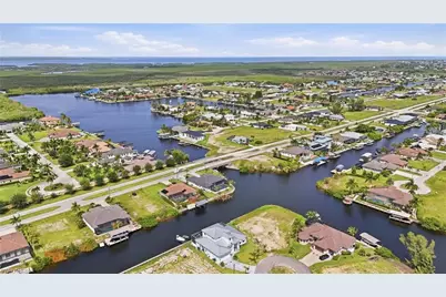 932 Old Burnt Store Rd N, Cape Coral, FL 33993 - Photo 14