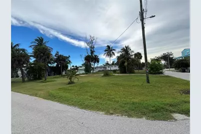 209 Dakota Ave, Fort Myers Beach, FL 33931 - Photo 12
