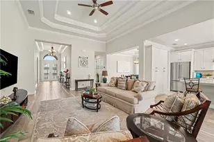 9062 Montserrat Dr, Naples, FL 34114 - Photo 6
