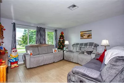 1227 Everest Pkwy, Cape Coral, FL 33904 - Photo 2