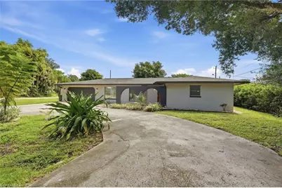 2502 Barcelona Ave, Fort Myers, FL 33905 - Photo 4