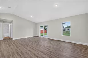 109 NE 23rd St, Cape Coral, FL 33909 - Photo 6