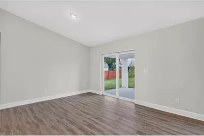 109 NE 23rd St, Cape Coral, FL 33909 - Photo 10