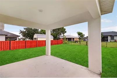 109 NE 23rd St, Cape Coral, FL 33909 - Photo 28