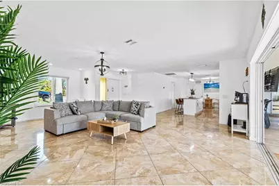 429 Cross St, North Fort Myers, FL 33903 - Photo 2