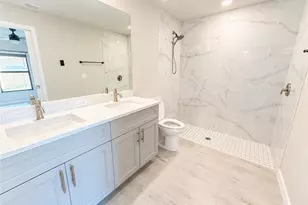 1315 SE 41st St, Cape Coral, FL 33904 - Photo 4