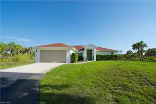 2640 36th Ave SE, Naples, FL 34117 - Photo 4