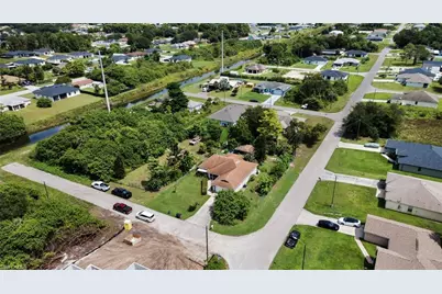53 Loraine Ave S, Lehigh Acres, FL 33976 - Photo 4