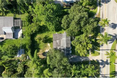 10461 McGregor Blvd, Fort Myers, FL 33919 - Photo 2