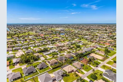 1823 SW 39th St, Cape Coral, FL 33914 - Photo 30