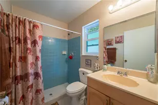 2015 Showboat Plaza, Labelle, FL 33935 - Photo 12