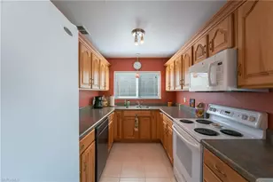 2015 Showboat Plaza, Labelle, FL 33935 - Photo 8