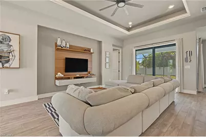 1212 SW 38th St, Cape Coral, FL 33914 - Photo 10