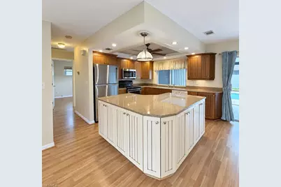 3609 SE 3rd Ave, Cape Coral, FL 33904 - Photo 4