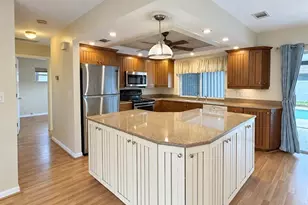 3609 SE 3rd Ave, Cape Coral, FL 33904 - Photo 4