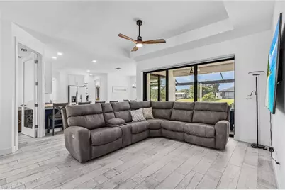 136 Kamal Pkwy, Cape Coral, FL 33904 - Photo 4