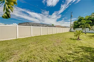 917 SW 23rd St, Cape Coral, FL 33991 - Photo 54