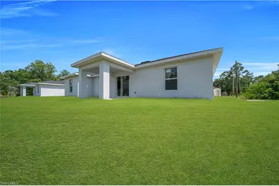1023 Pilgrim St E, Lehigh Acres, FL 33974 - Photo 30