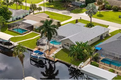 2213 SE 16th St, Cape Coral, FL 33990 - Photo 4