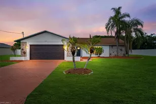 1115 SE 30th Terrace, Cape Coral, FL 33904 - Photo 2