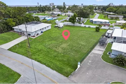 244 E Mariana Ave, North Fort Myers, FL 33917 - Photo 2