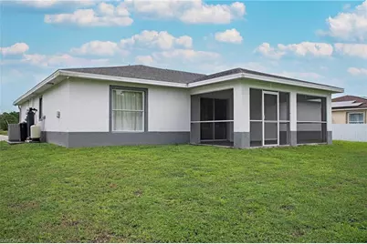 2819 48th St SW, Lehigh Acres, FL 33976 - Photo 2