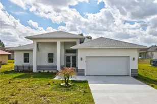 442 Mercedes Ct, Lehigh Acres, FL 33972 - Photo 2