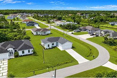 426 Mercedes Ct, Lehigh Acres, FL 33972 - Photo 22