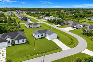 426 Mercedes Ct, Lehigh Acres, FL 33972 - Photo 22