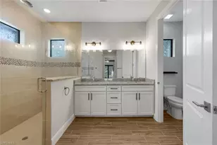 2126 NE 2nd St, Cape Coral, FL 33909 - Photo 26