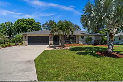 427 SW 34th St, Cape Coral, FL 33914 - Photo 4
