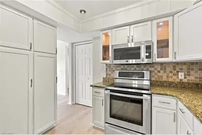 906 SW 7th Ct, Cape Coral, FL 33991 - Photo 12