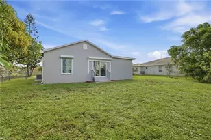 906 SW 7th Ct, Cape Coral, FL 33991 - Photo 36