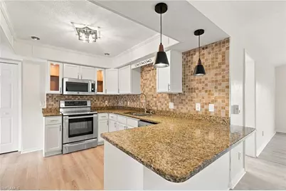 906 SW 7th Ct, Cape Coral, FL 33991 - Photo 2