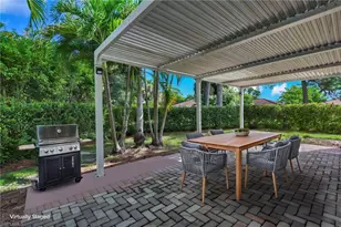 11258 Coimbra Ln, Bonita Springs, FL 34135 - Photo 46