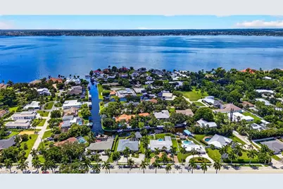 11030 McGregor Blvd, Fort Myers, FL 33919 - Photo 2