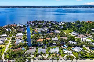 11030 McGregor Blvd, Fort Myers, FL 33919 - Photo 2