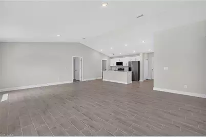 620 NW 29th Ter, Cape Coral, FL 33993 - Photo 6