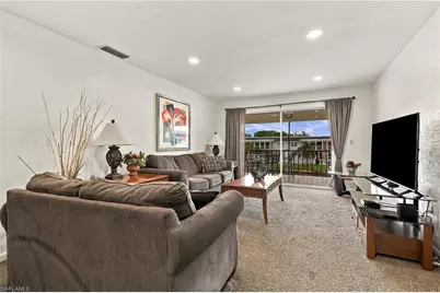 909 SE 46th Ln #209, Cape Coral, FL 33904 - Photo 4