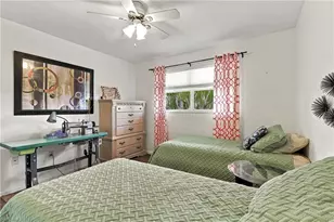 909 SE 46th Ln, Cape Coral, FL 33904 - Photo 16