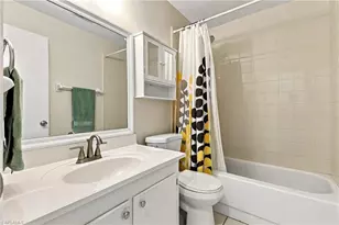 909 SE 46th Ln, Cape Coral, FL 33904 - Photo 14