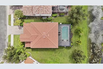 2446 Heydon Cir E, Naples, FL 34120 - Photo 4
