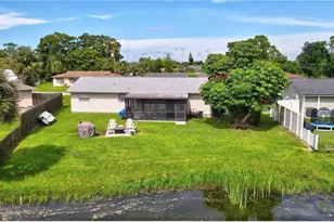 2620 Cartegena Ave, Fort Myers, FL 33905 - Photo 46