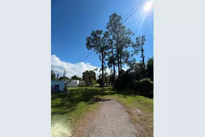 18341 Wayne Dr, North Fort Myers, FL 33917 - Photo 12