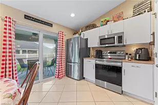 3630 NE 11th Pl, Cape Coral, FL 33909 - Photo 10