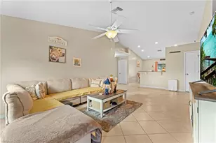 3630 NE 11th Pl, Cape Coral, FL 33909 - Photo 4