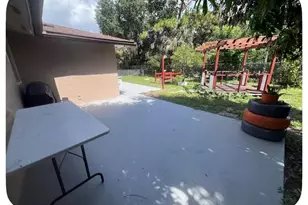 405 W 5th St, Lehigh Acres, FL 33972 - Photo 4