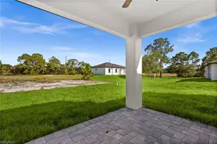 841 Bianca Ave S, Lehigh Acres, FL 33974 - Photo 38